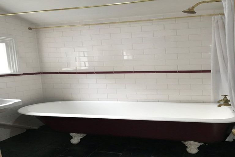 Photo of property in 18 Aberdeen Street, Christchurch Central, Christchurch, 8013