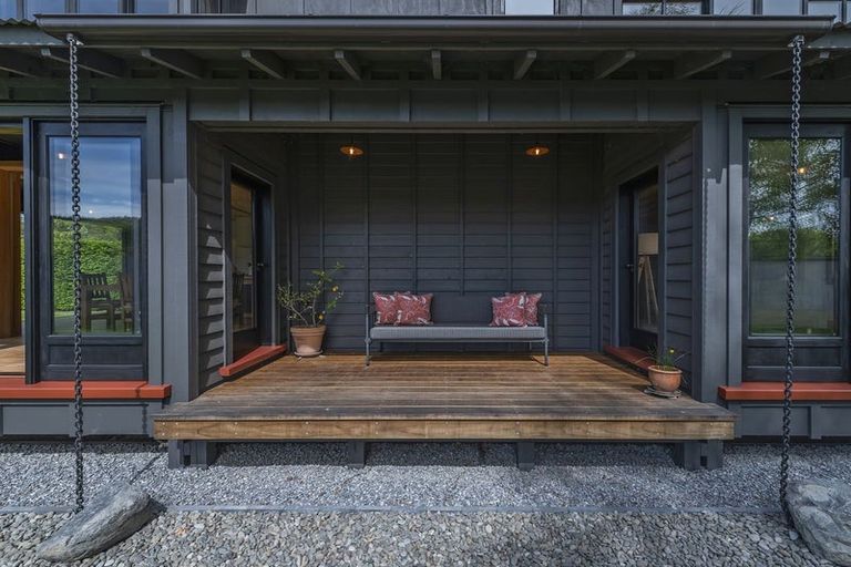 Photo of property in 302 Whitecliffs Road, Whitecliffs, Coalgate, 7673