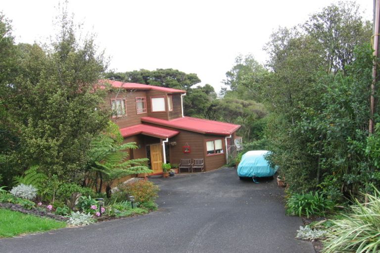 Photo of property in 22 Remu Place, Greenhithe, Auckland, 0632
