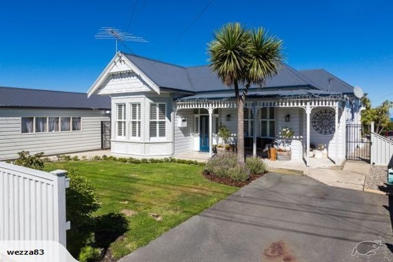 Photo of property in 84 Tomahawk Road, Andersons Bay, Dunedin, 9013