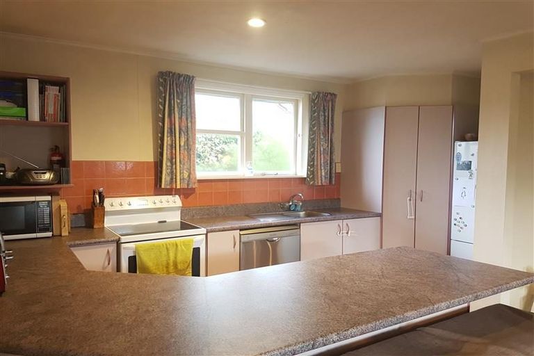 Photo of property in 30 Guildford Street, Burnside, Christchurch, 8053