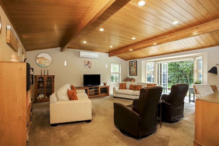 Photo of property in 32 North Road, Clevedon, Papakura, 2582