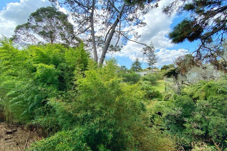 Photo of property in 27 Glendene Avenue, Glendene, Auckland, 0602