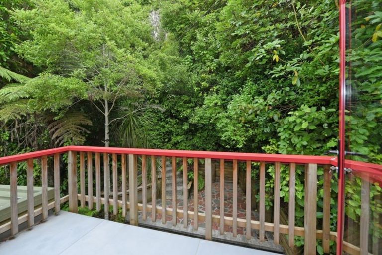 Photo of property in 63 Wyndham Road, Pinehaven, Upper Hutt, 5019