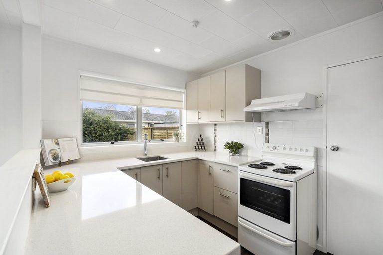 Photo of property in 70a Eatwell Avenue, Paraparaumu Beach, Paraparaumu, 5032