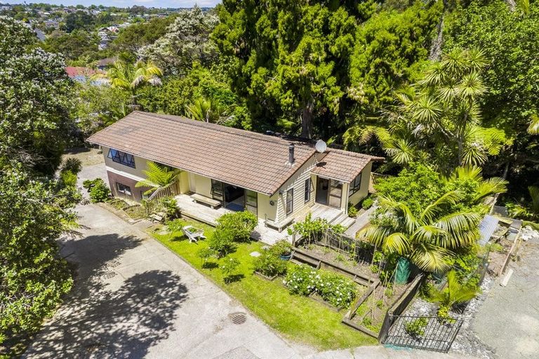 Photo of property in 2/128 Manuka Road, Bayview, Auckland, 0629