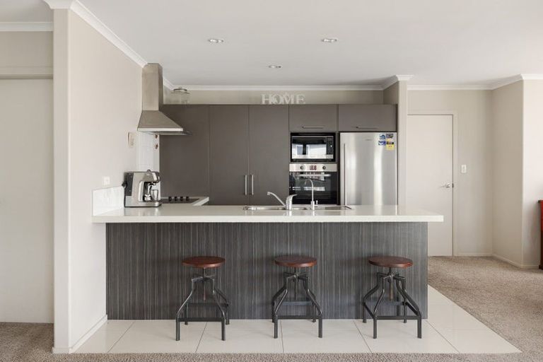 Photo of property in 37 Golden Sands Drive, Papamoa Beach, Papamoa, 3118