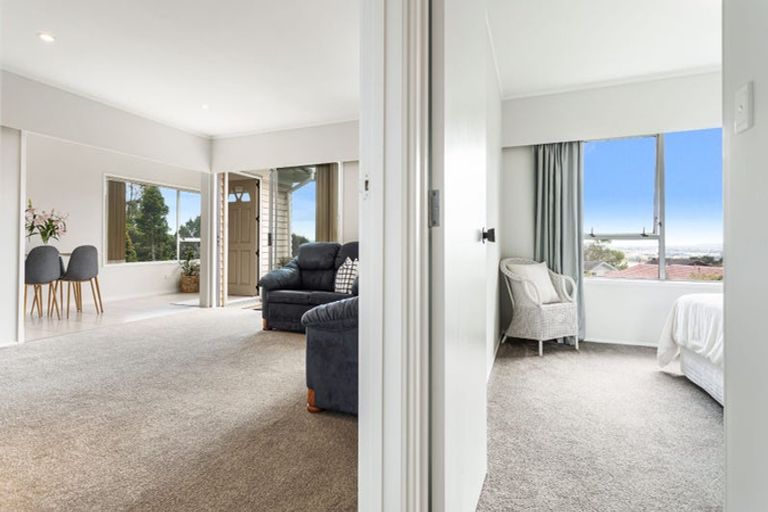 Photo of property in 2/67 Brigantine Drive, Beach Haven, Auckland, 0626