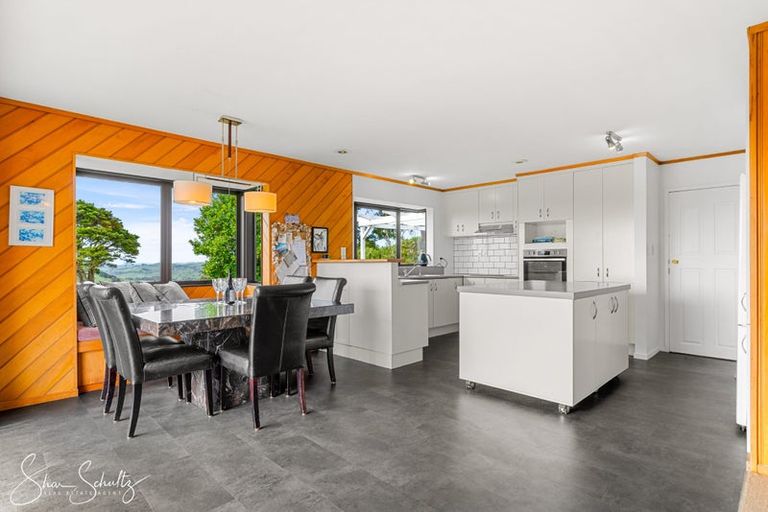 Photo of property in 338a Wairere Road, Paparoa, 0571