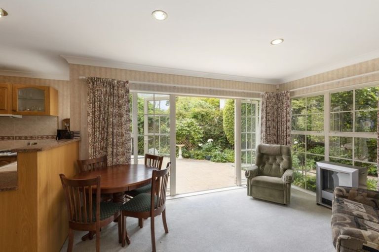 Photo of property in 6 Saint Andrews Grove, Boulcott, Lower Hutt, 5010