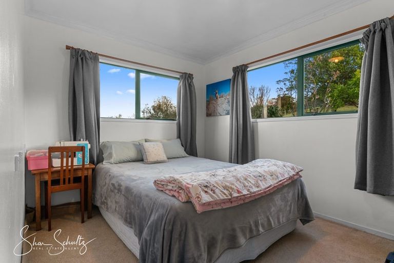 Photo of property in 105 Gorge Road, Maungaturoto, 0520