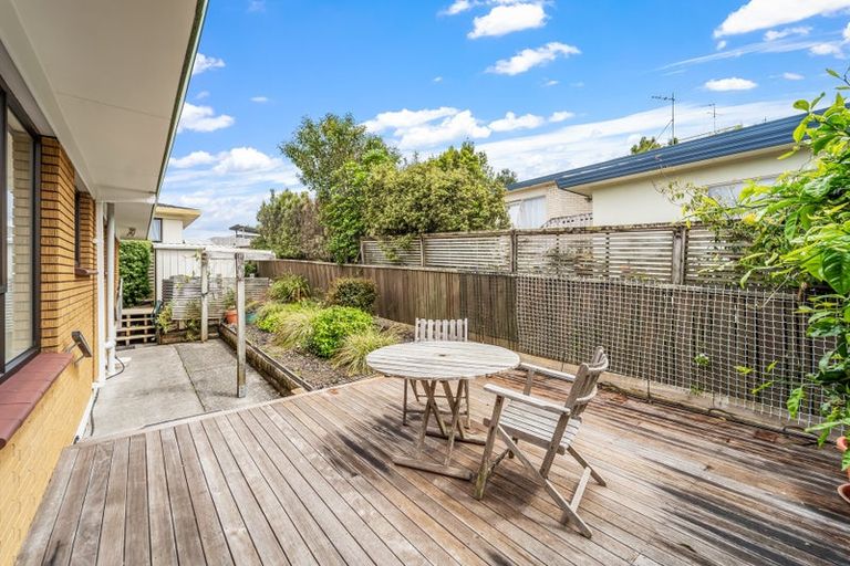 Photo of property in 3/41 Rawhiti Road, Manly, Whangaparaoa, 0930