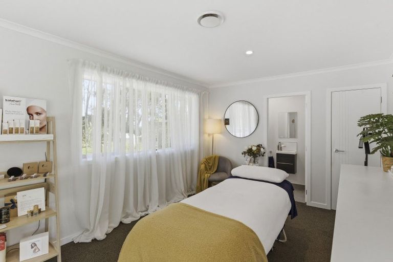 Photo of property in 6 Hadfield Road, Peka Peka, Waikanae, 5391