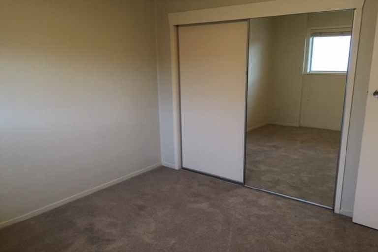 Photo of property in 2/103 Vauxhall Road, Narrow Neck, Auckland, 0624