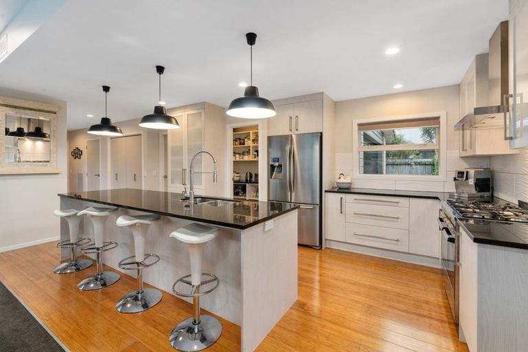 Photo of property in 96 The Drive, Paraparaumu Beach, Paraparaumu, 5032