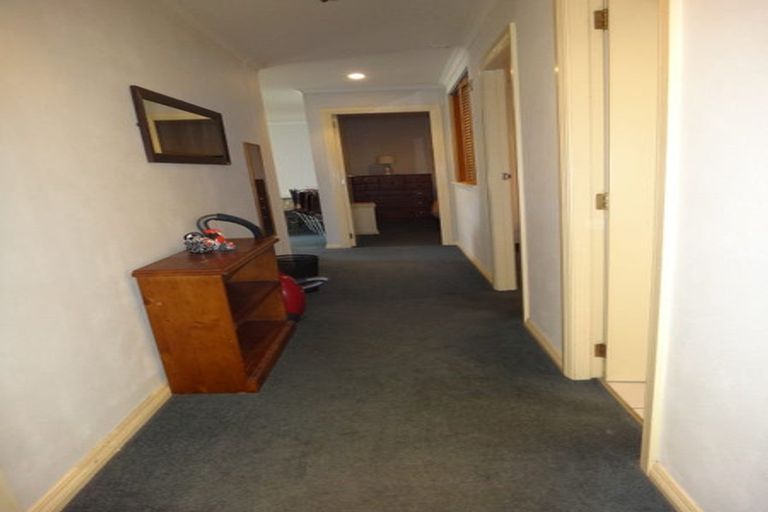 Photo of property in Quest/richard Pearse Apartment, 2/219k Willis Street, Te Aro, Wellington, 6011