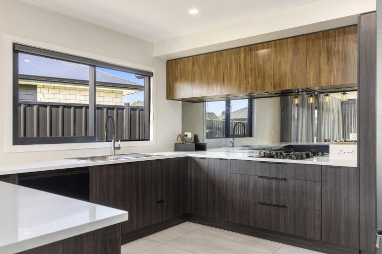 Photo of property in 32 Tawhai Crescent, Wharewaka, Taupo, 3330