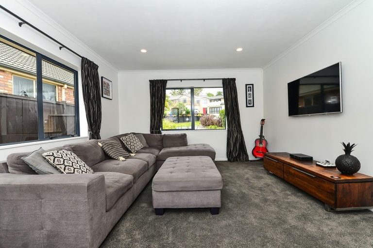 Photo of property in 14 Palm Grove Drive, Western Heights, Hamilton, 3200