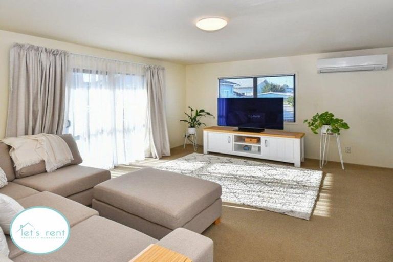Photo of property in 2/56 Jellicoe Road, Manurewa, Auckland, 2102