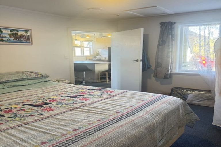 Photo of property in 5/60 Fairlie Terrace, Kelburn, Wellington, 6021