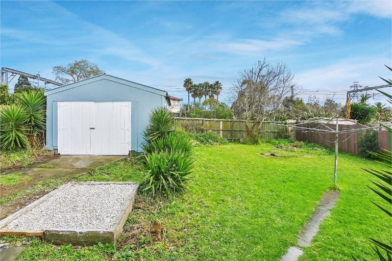 Photo of property in 88 Swaffield Road, Papatoetoe, Auckland, 2025