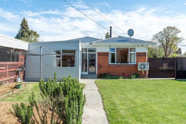 Photo of property in 17 Constitution Avenue, Milton, 9220