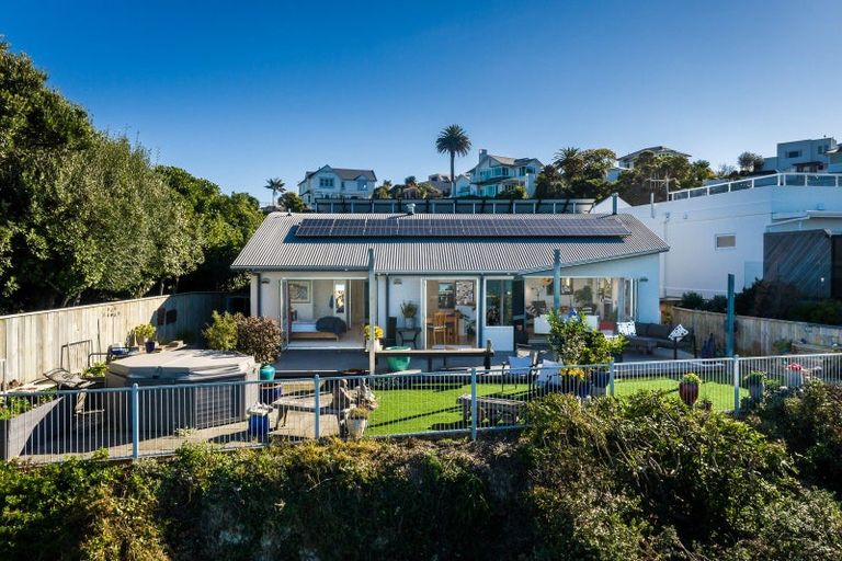 Photo of property in 130a Priestley Terrace, Bluff Hill, Napier, 4110