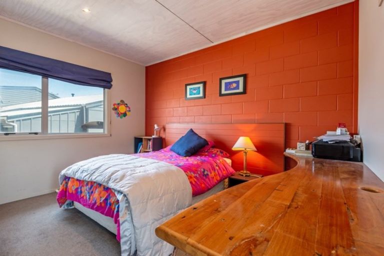 Photo of property in 5 Koputara Road, Himatangi Beach, Foxton, 4891