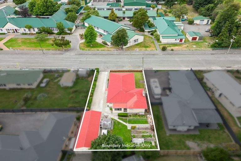 Photo of property in 20 Paul Street, Waimate, 7924