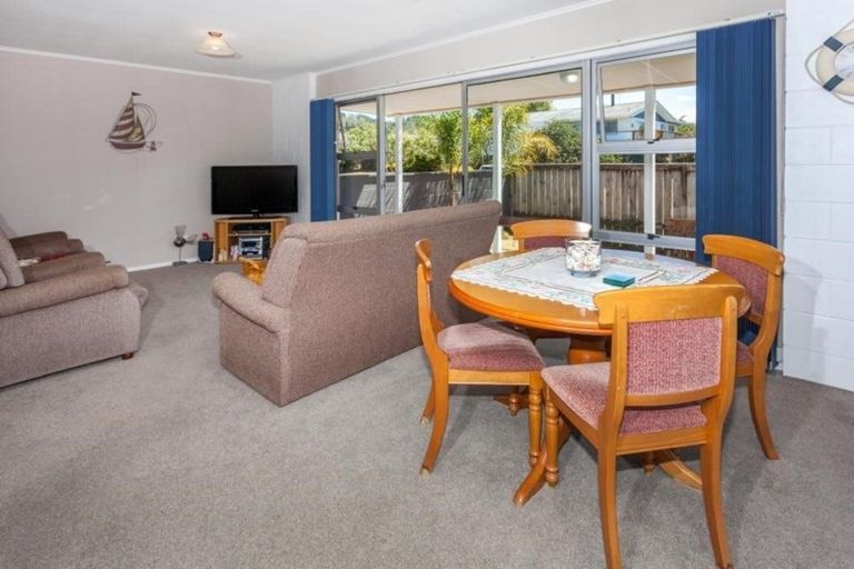 Photo of property in 107 Chartwell Avenue, Whangamata, 3620