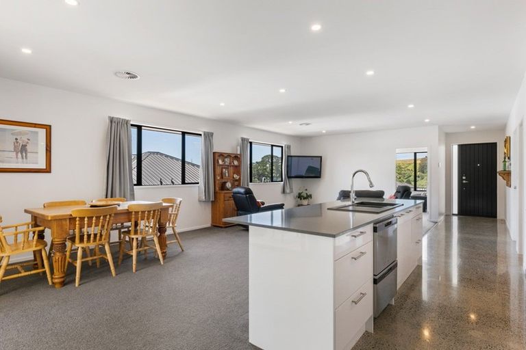 Photo of property in 79 Adler Drive, Ohauiti, Tauranga, 3112