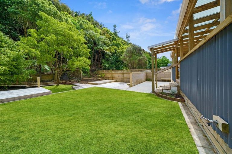 Photo of property in 30 Sunny Grove, Wainuiomata, Lower Hutt, 5014