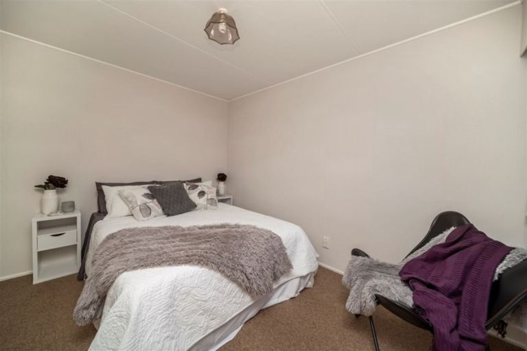 Photo of property in 15 Grey Street, Hawera, 4610