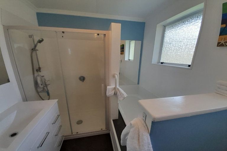 Photo of property in 10 Halse Place, Opunake, 4616