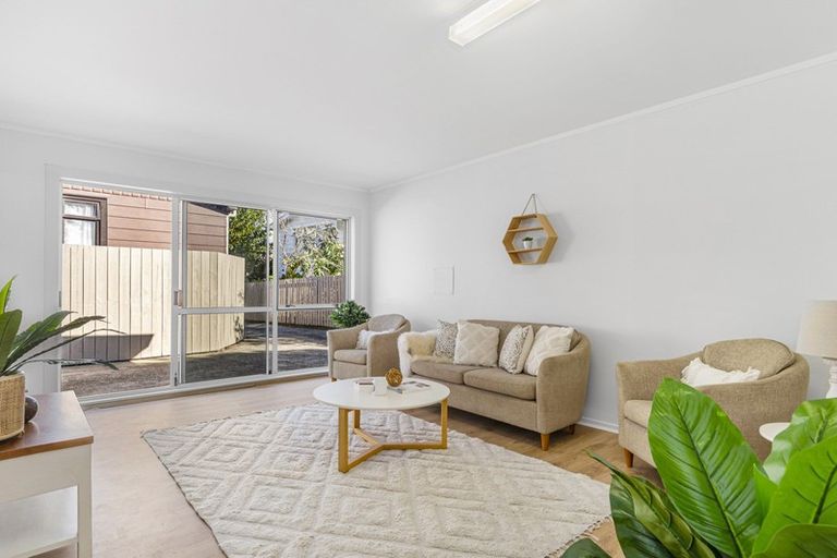 Photo of property in 5b James Cook Drive, Welcome Bay, Tauranga, 3112