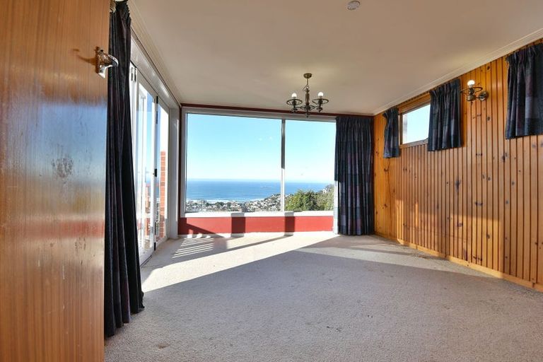 Photo of property in 131 Easther Crescent, Kew, Dunedin, 9012