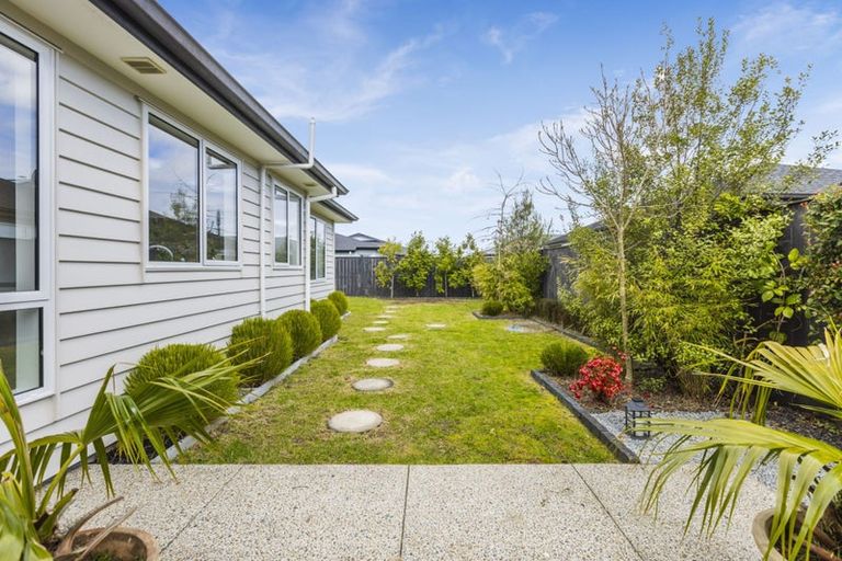 Photo of property in 14 Paso Fino Crescent, Karaka, Papakura, 2113