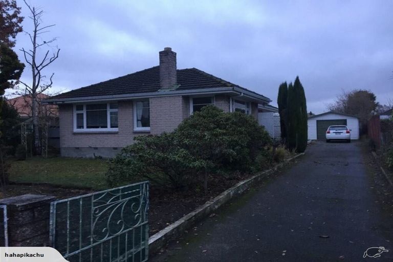 Photo of property in 27 Tintern Avenue, Avonhead, Christchurch, 8042
