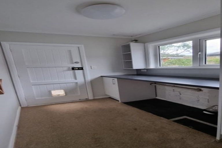 Photo of property in 66 Airlie Road, Plimmerton, Porirua, 5026