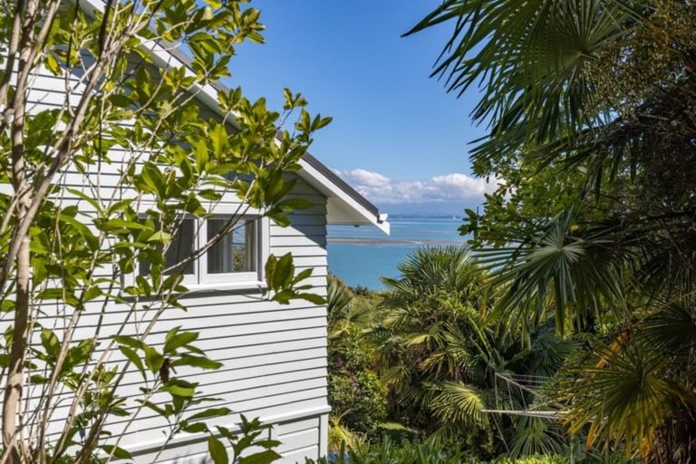 Photo of property in 3 Grenville Terrace, Moana, Nelson, 7011
