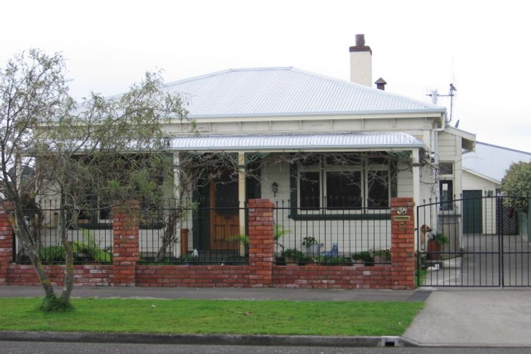 Photo of property in 9 Lombard Street, Palmerston North, 4410