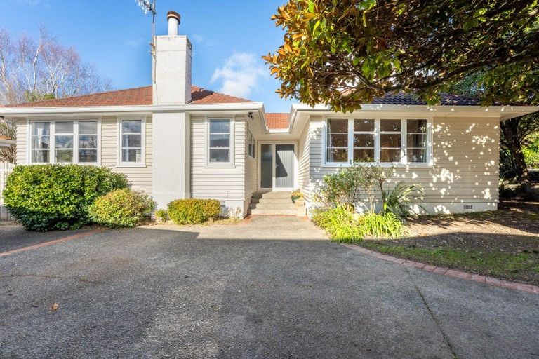 Photo of property in 5 Prouse Grove, Silverstream, Upper Hutt, 5019