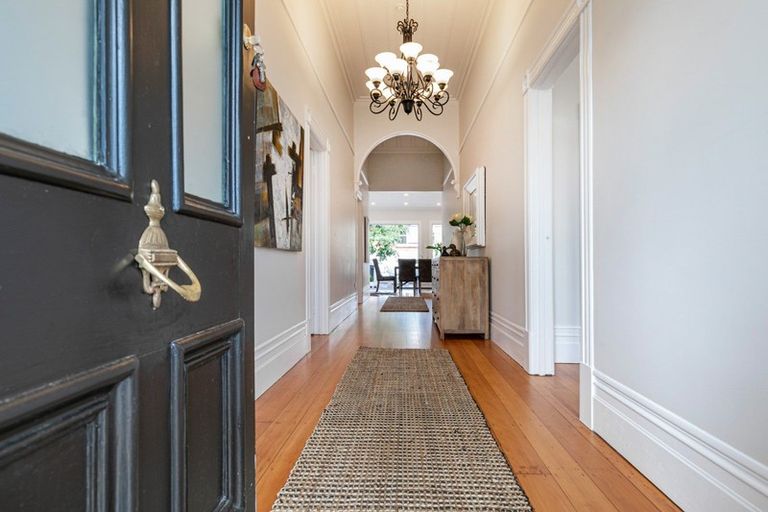 Photo of property in 4 Burgess Road, Devonport, Auckland, 0624