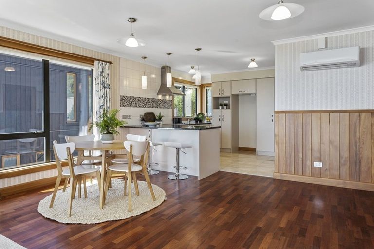 Photo of property in 27 Tuawera Terrace, Clifton, Christchurch, 8081