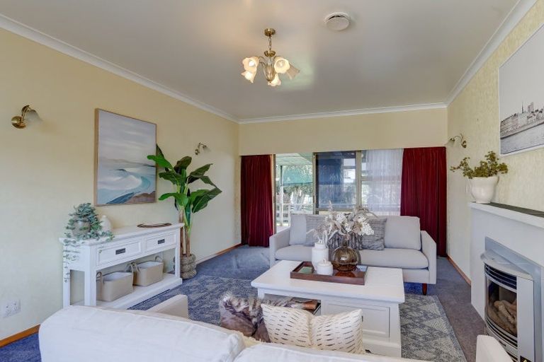 Photo of property in 44 Hadfield Crescent, College Estate, Whanganui, 4500