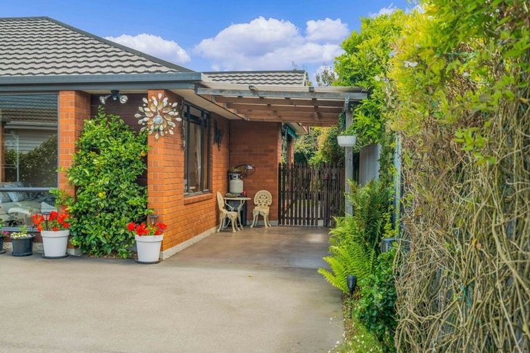 Photo of property in 2/82 Middleton Road, Upper Riccarton, Christchurch, 8041