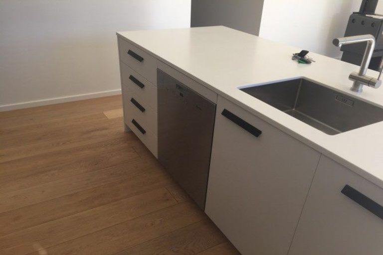 Photo of property in 4 Kotuku Lane, Jacks Point, Queenstown, 9371