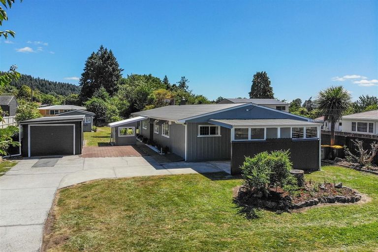 Photo of property in 45 Fairview Road, Western Heights, Rotorua, 3015
