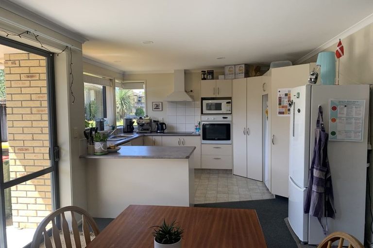 Photo of property in 10 Locksley Lane, Hamilton East, Hamilton, 3216