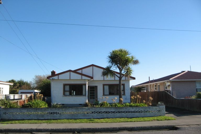 Photo of property in 86 Palmers Road, New Brighton, Christchurch, 8083